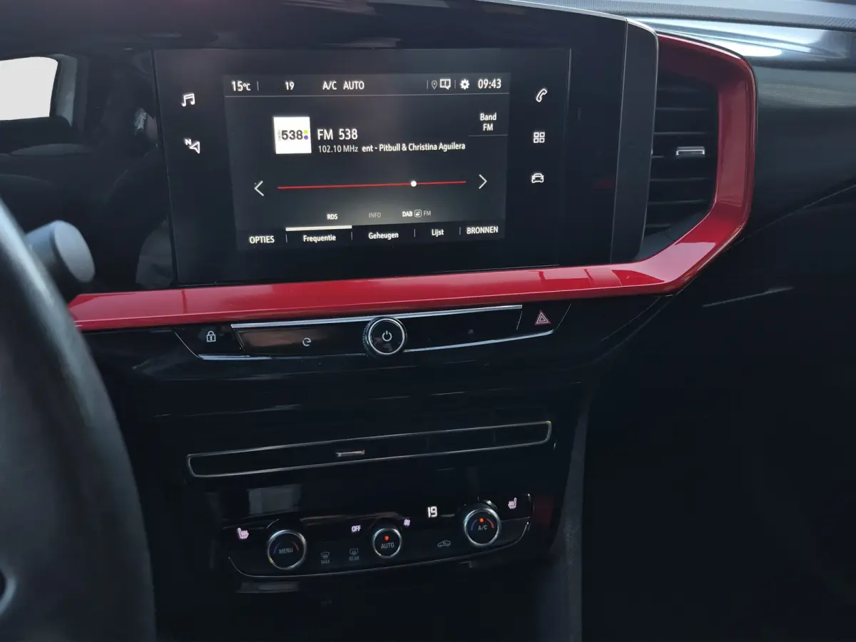 GS Line 50-kWh 11kw bl. SOH 86,31% | Stuur + Stoelverwarming | Warmtepomp | Camera | LED | Full map navigatie | Carplay/android auto |