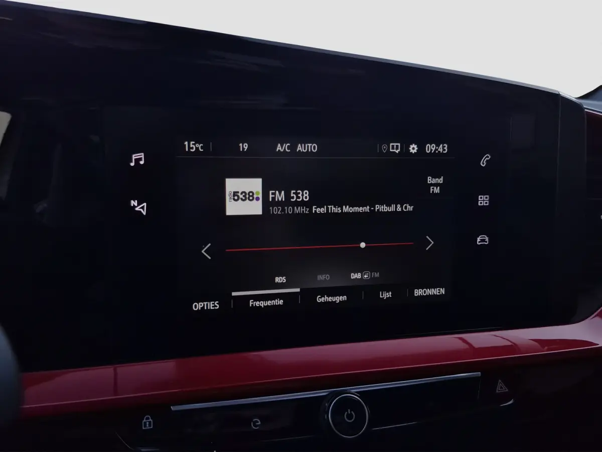 GS Line 50-kWh 11kw bl. SOH 86,31% | Stuur + Stoelverwarming | Warmtepomp | Camera | LED | Full map navigatie | Carplay/android auto |
