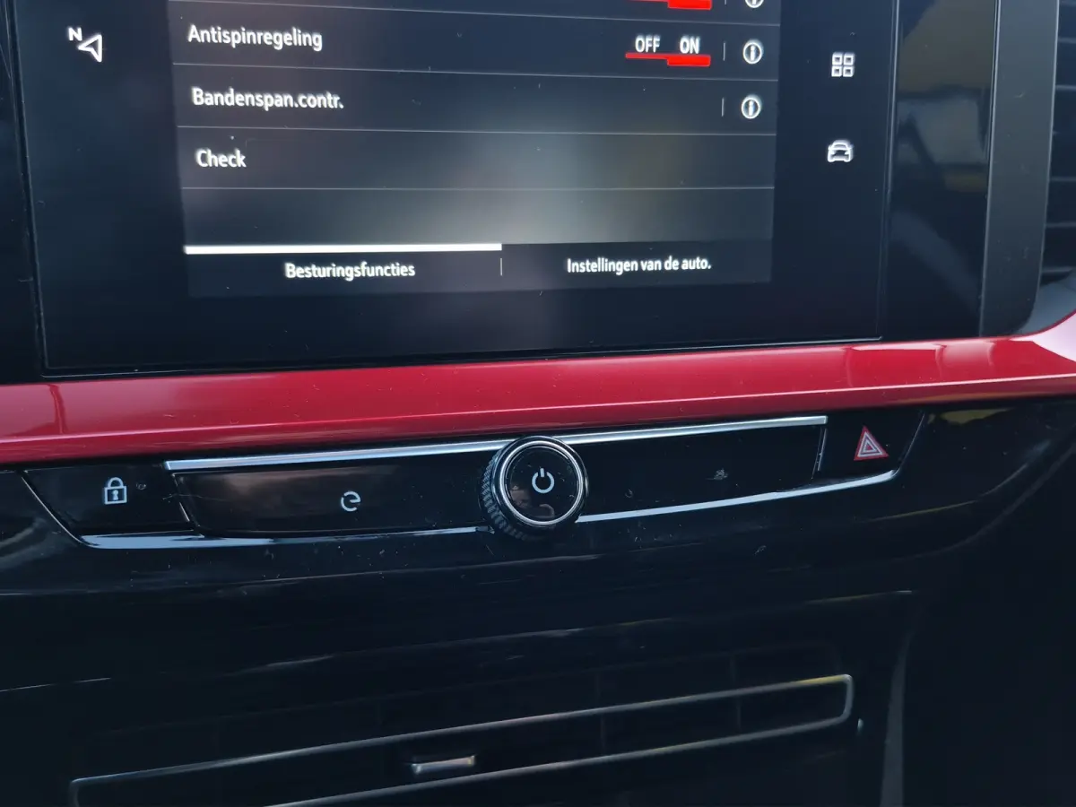 GS Line 50-kWh 11kw bl. SOH 86,31% | Stuur + Stoelverwarming | Warmtepomp | Camera | LED | Full map navigatie | Carplay/android auto |