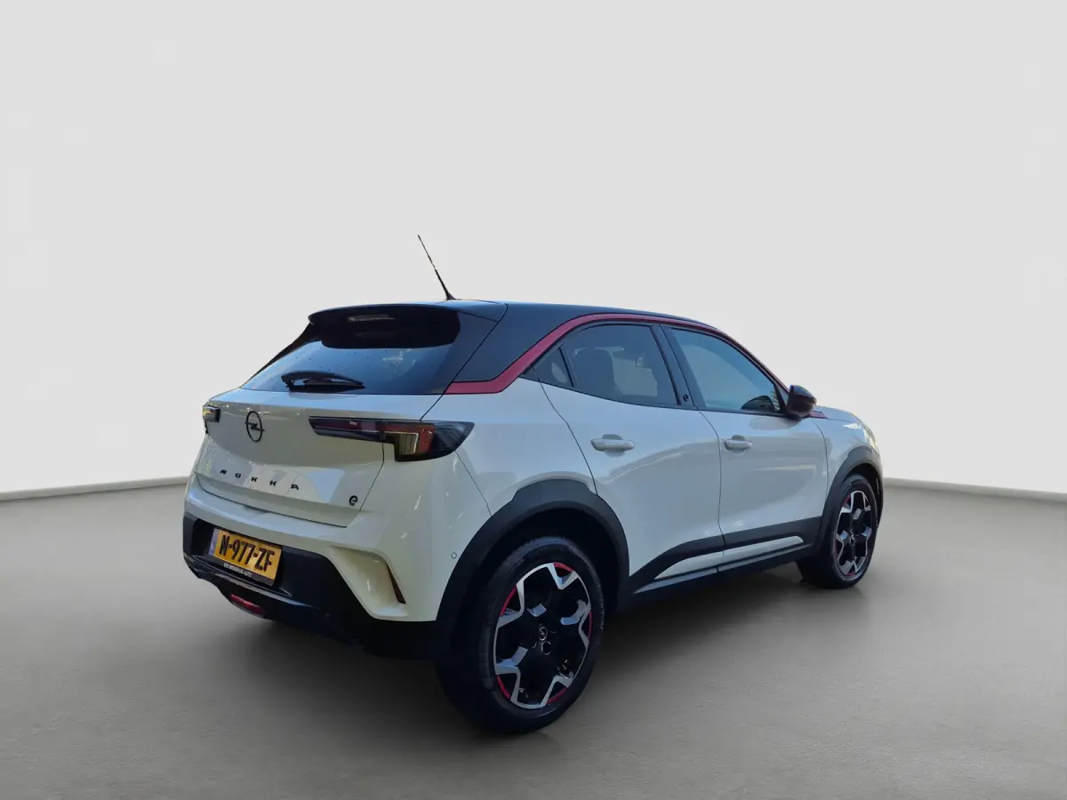 GS Line 50-kWh 11kw bl. SOH 86,31% | Stuur + Stoelverwarming | Warmtepomp | Camera | LED | Full map navigatie | Carplay/android auto |
