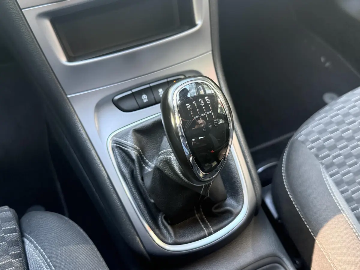 1.2 Edition | Navigatie via Apple Carplay | Climate Control | Cruise Control | Trekhaak