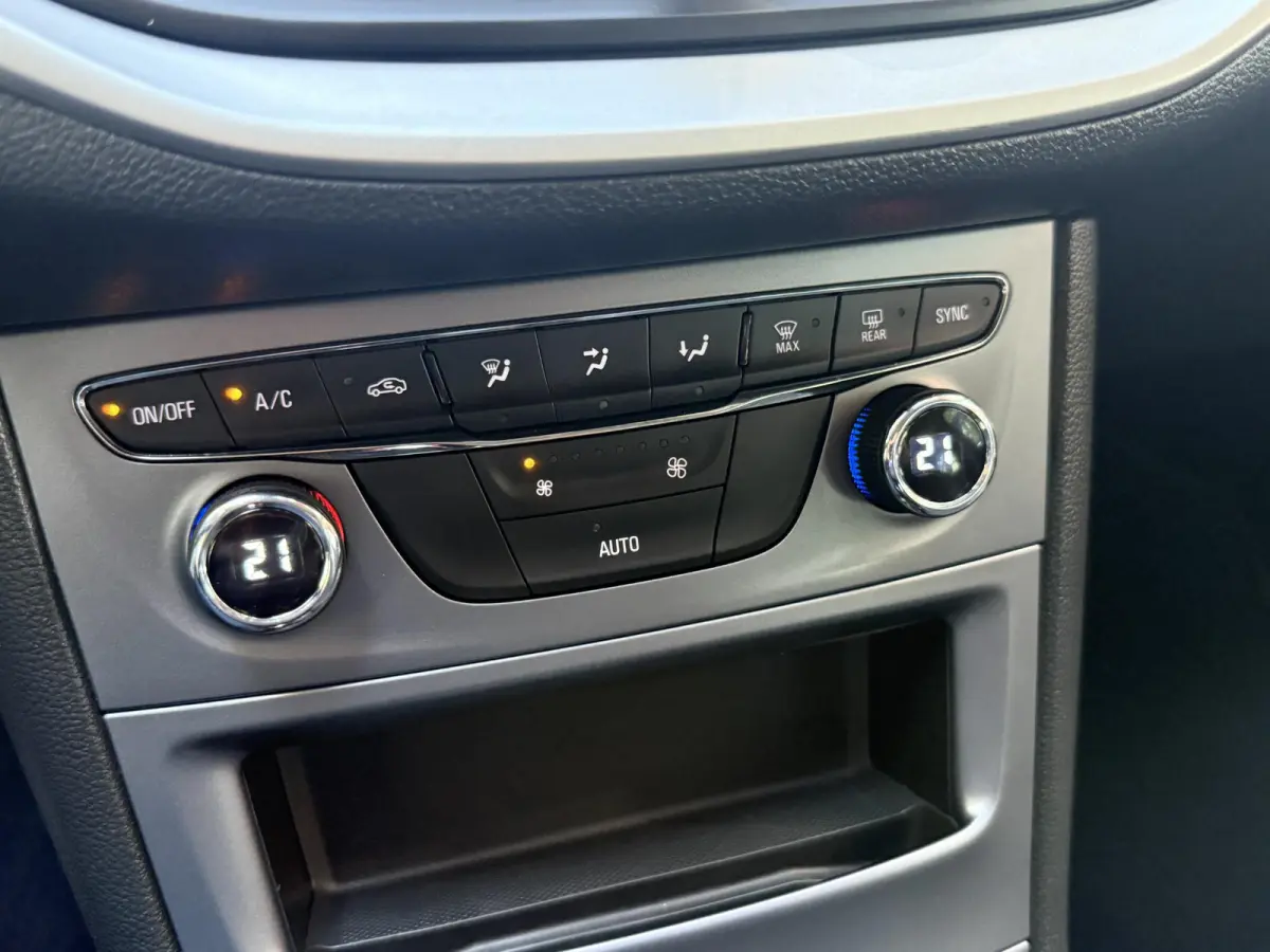 1.2 Edition | Navigatie via Apple Carplay | Climate Control | Cruise Control | Trekhaak