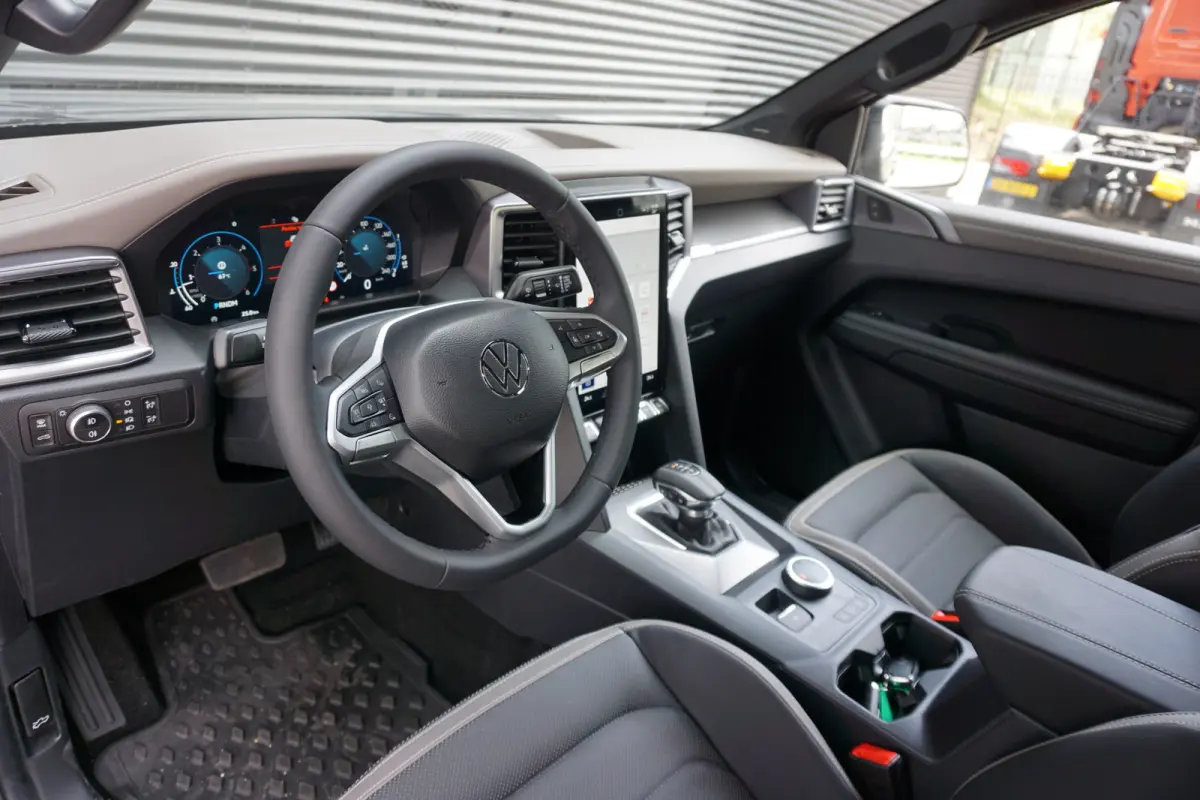 Aventura l V6 l 4motion l Full option l Dubbelcabine l Roldeksysteem l Incl. BPM / Ex BTW