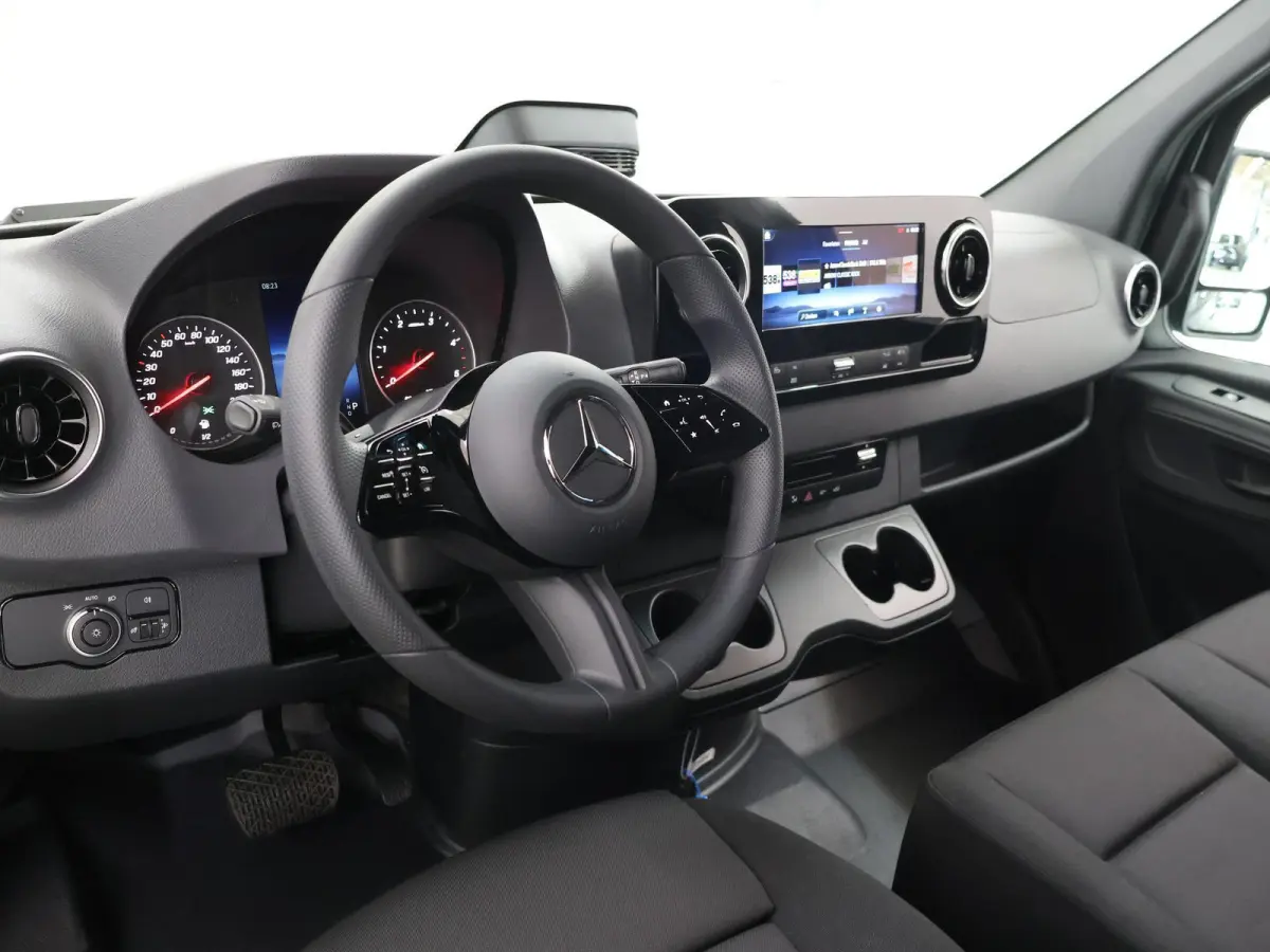 315 L2H2 RWD PRO | 3500kg TREKKEN | AUTOMAAT | 3-ZITS | CRUISE CONTROL