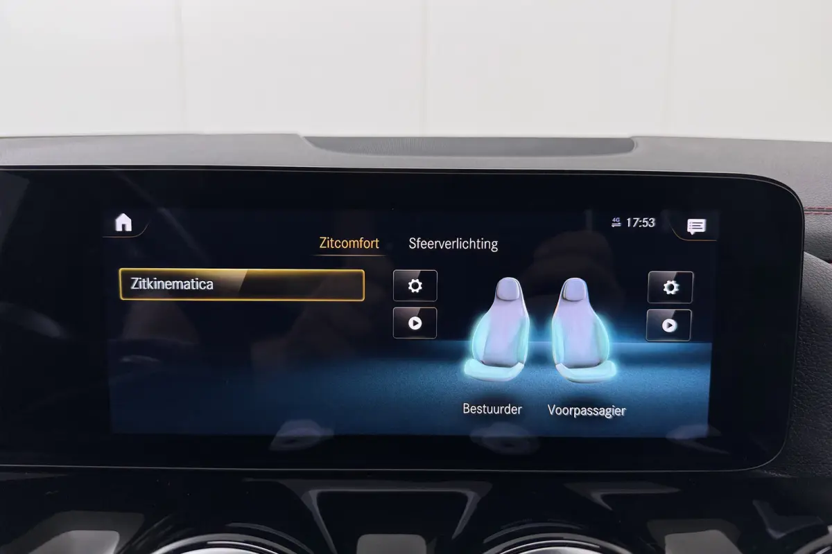 250 AMG+ 67 kWh (95%SOH) Pano-Dak Burmester Memory