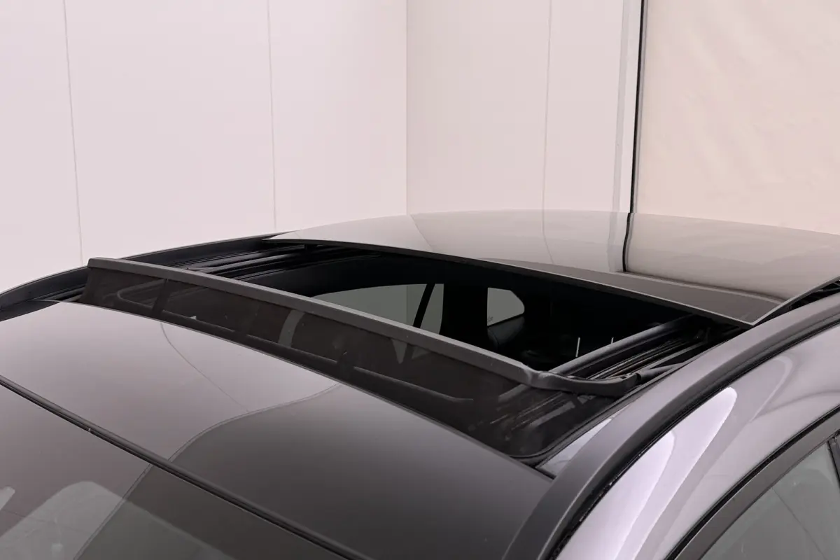 250 AMG+ 67 kWh (95%SOH) Pano-Dak Burmester Memory