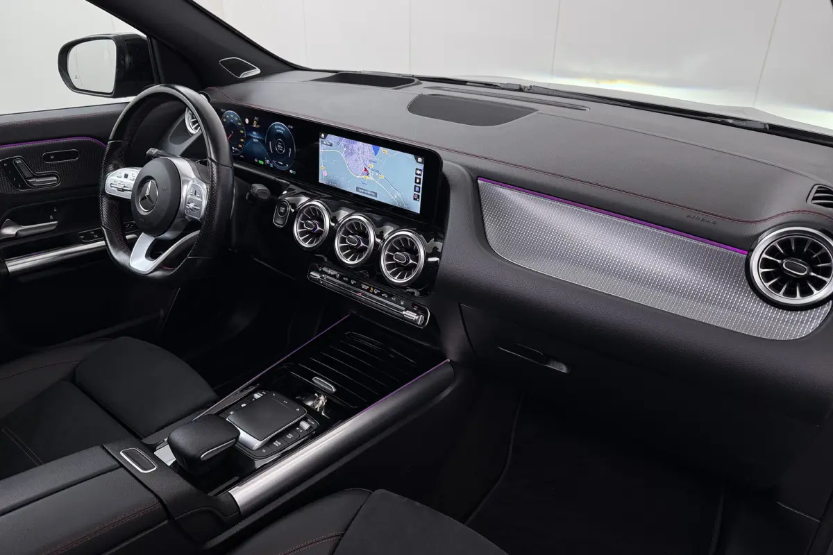 250 AMG+ 67 kWh (95%SOH) Pano-Dak Burmester Memory