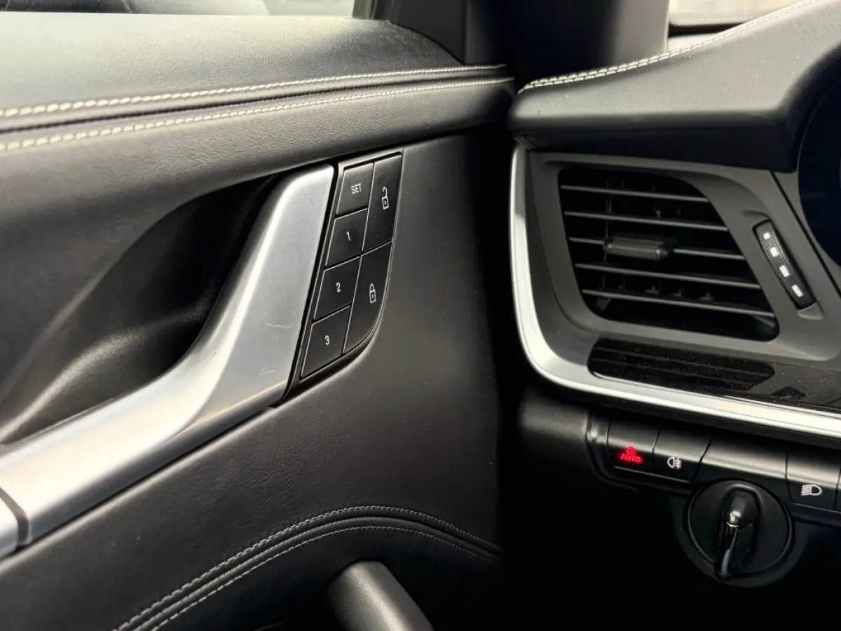 3.0 992 Chrono+ Sportuitlaat BOSE Camera Memory Carplay