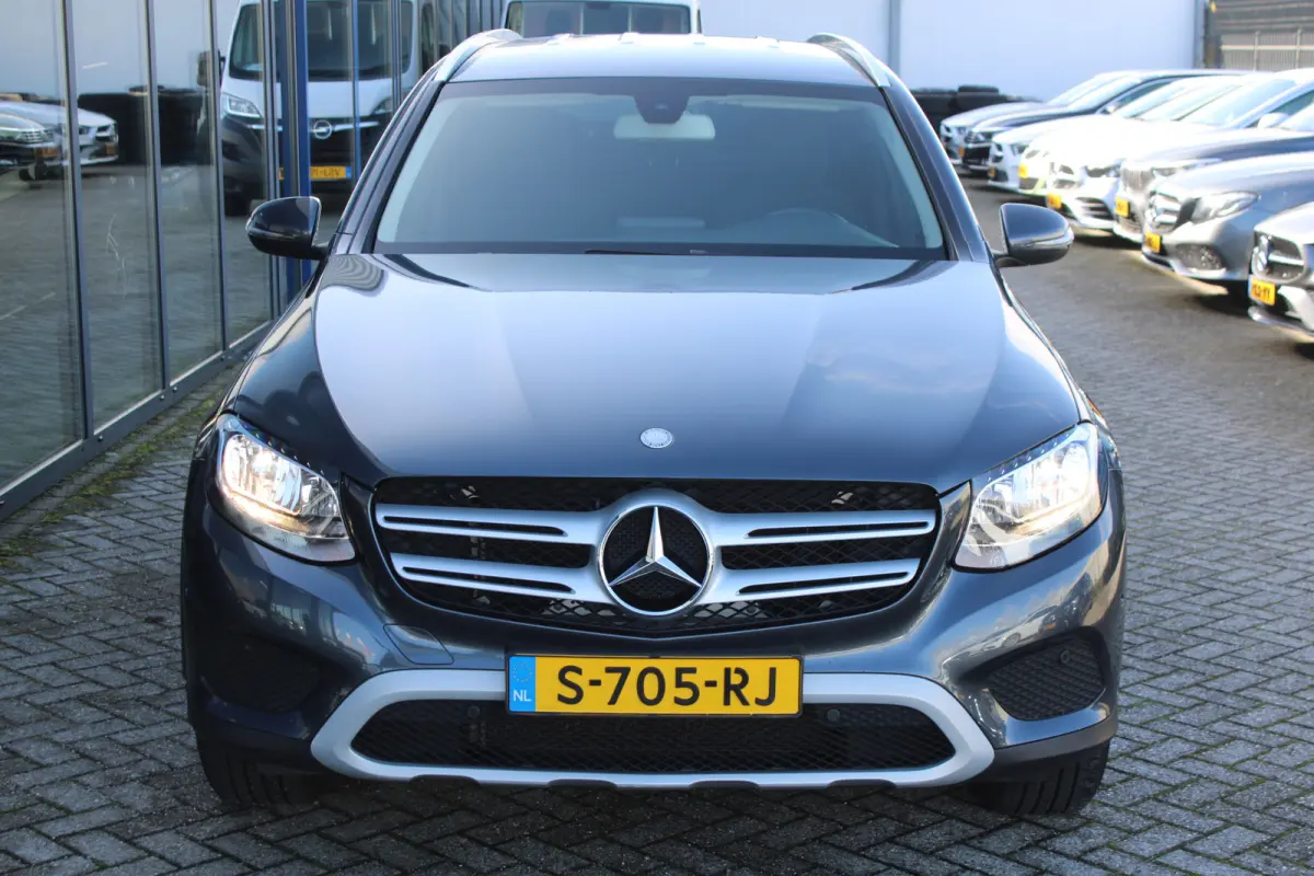 250 4MATIC Ambition