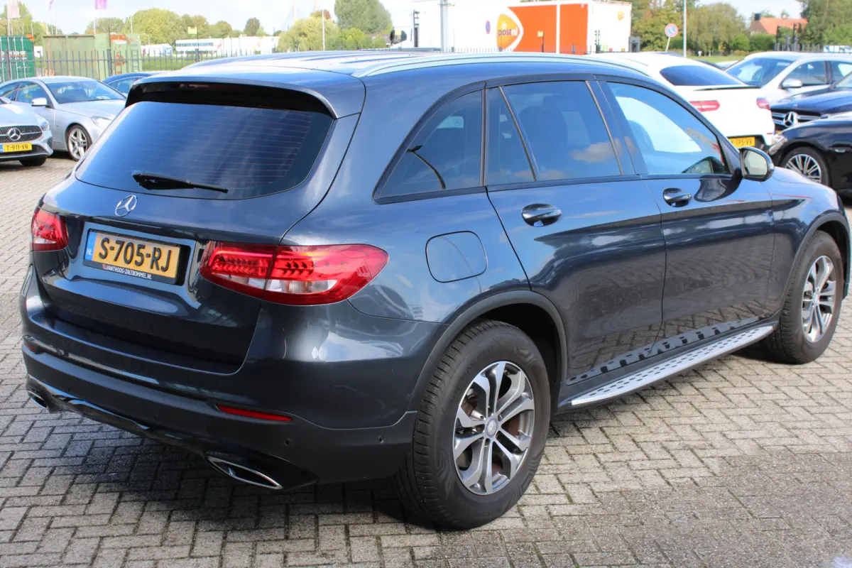 250 4MATIC Ambition