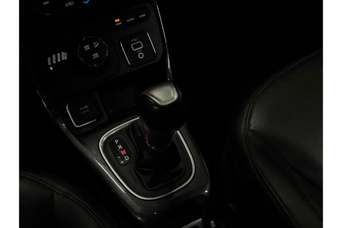 4xe 240 Plug-in Hybrid S STOEL/STUUR VERW.1ste Eig,LEER,ELEKT KLEP,4wd,