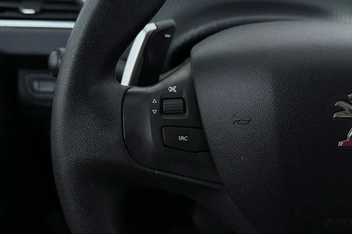 1.2 PureTech Active | 35.000 KM!! | PDC | Airco | Volledig Ond. |