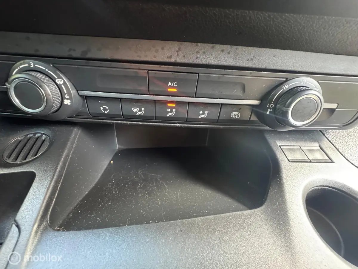 1.5D L1H1 Airco 3Zits Carplay Cruise Nap