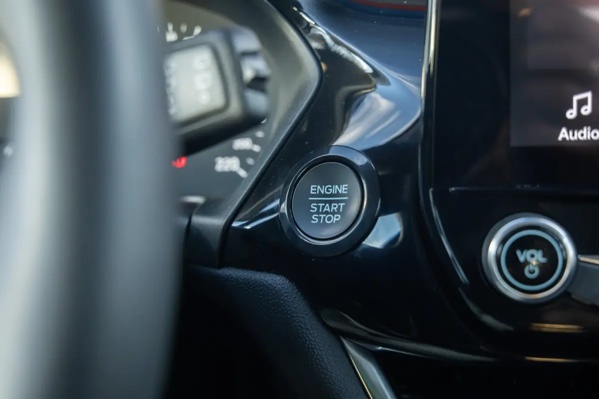 1.0 EcoBoost Hybrid Titanium | Apple Carplay/Android Auto | Keyless | Stoel- Stuurverwarming | | Airco (automatisch) | Apple Carplay/Android Auto|telefoonintegratie premium | Keyless entry