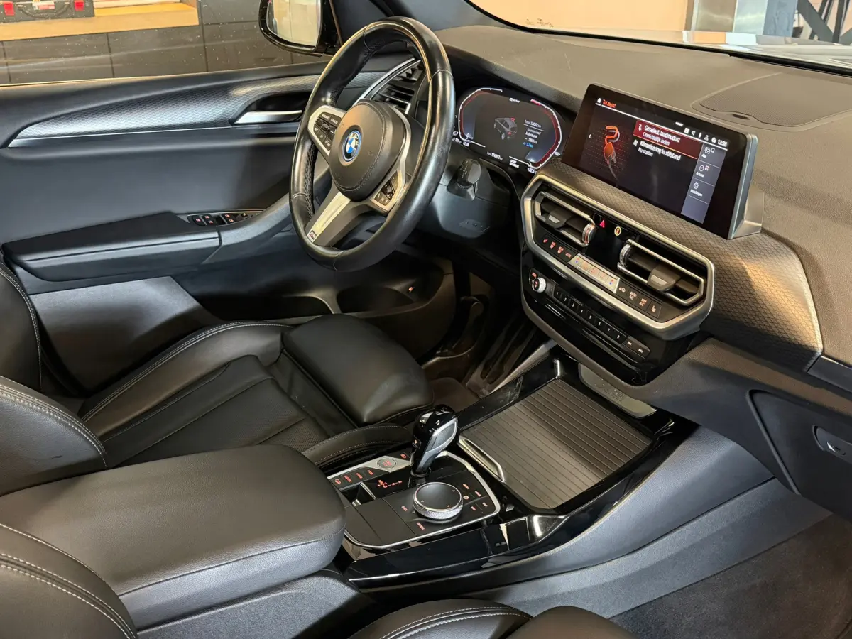 XDrive30e M Package Panorama Camera 1e eigenaar