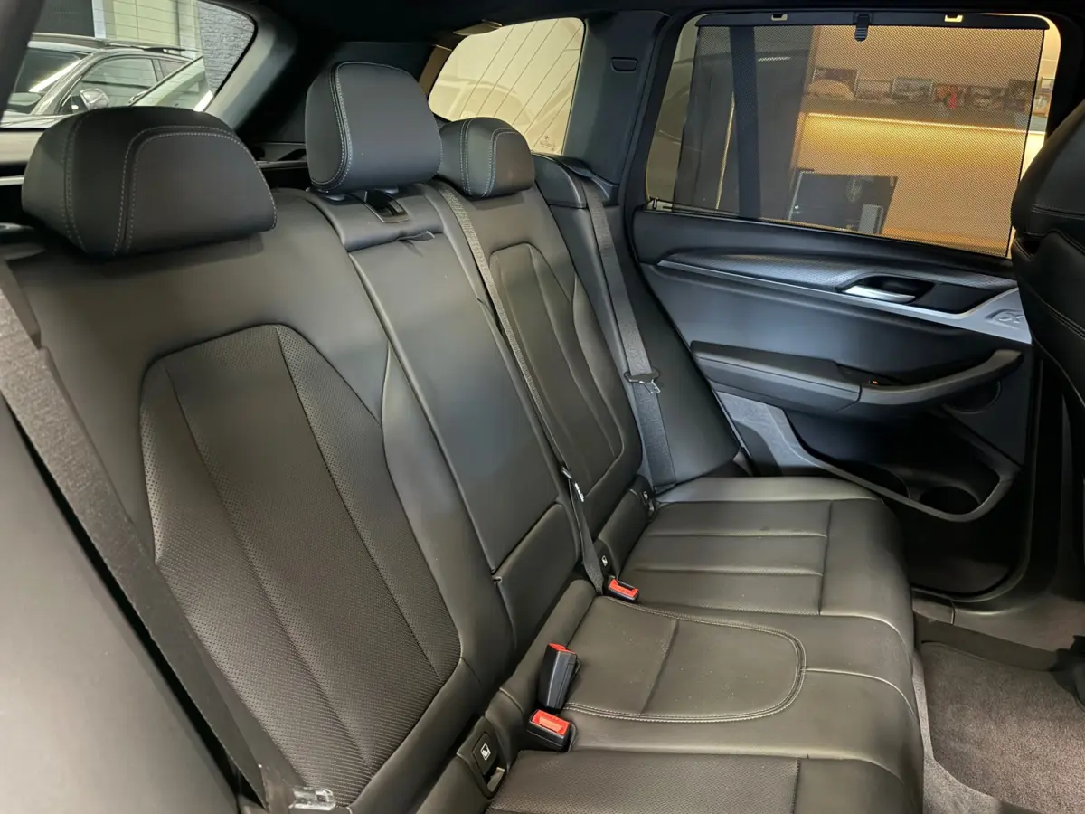 XDrive30e M Package Panorama Camera 1e eigenaar