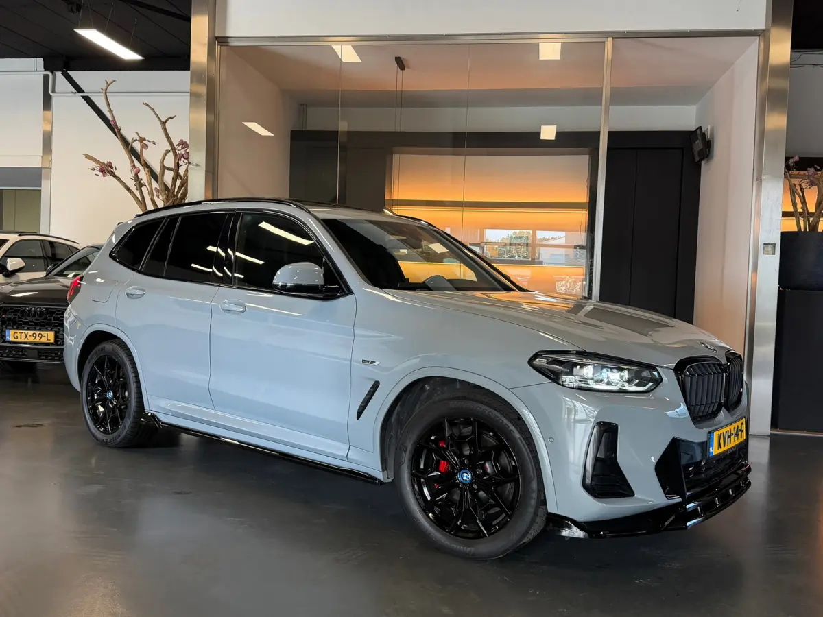 XDrive30e M Package Panorama Camera 1e eigenaar