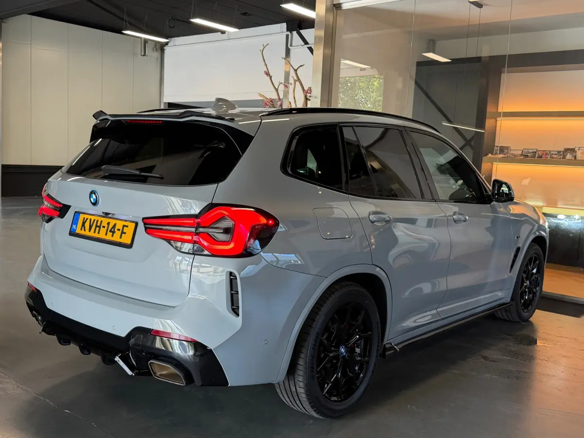 XDrive30e M Package Panorama Camera 1e eigenaar