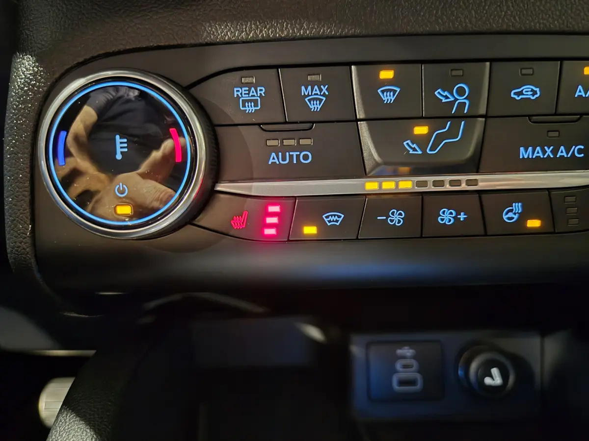 2.5 PHEV ST-Line X Panorama | Camera | HUD | Winterpack | Carplay-Android