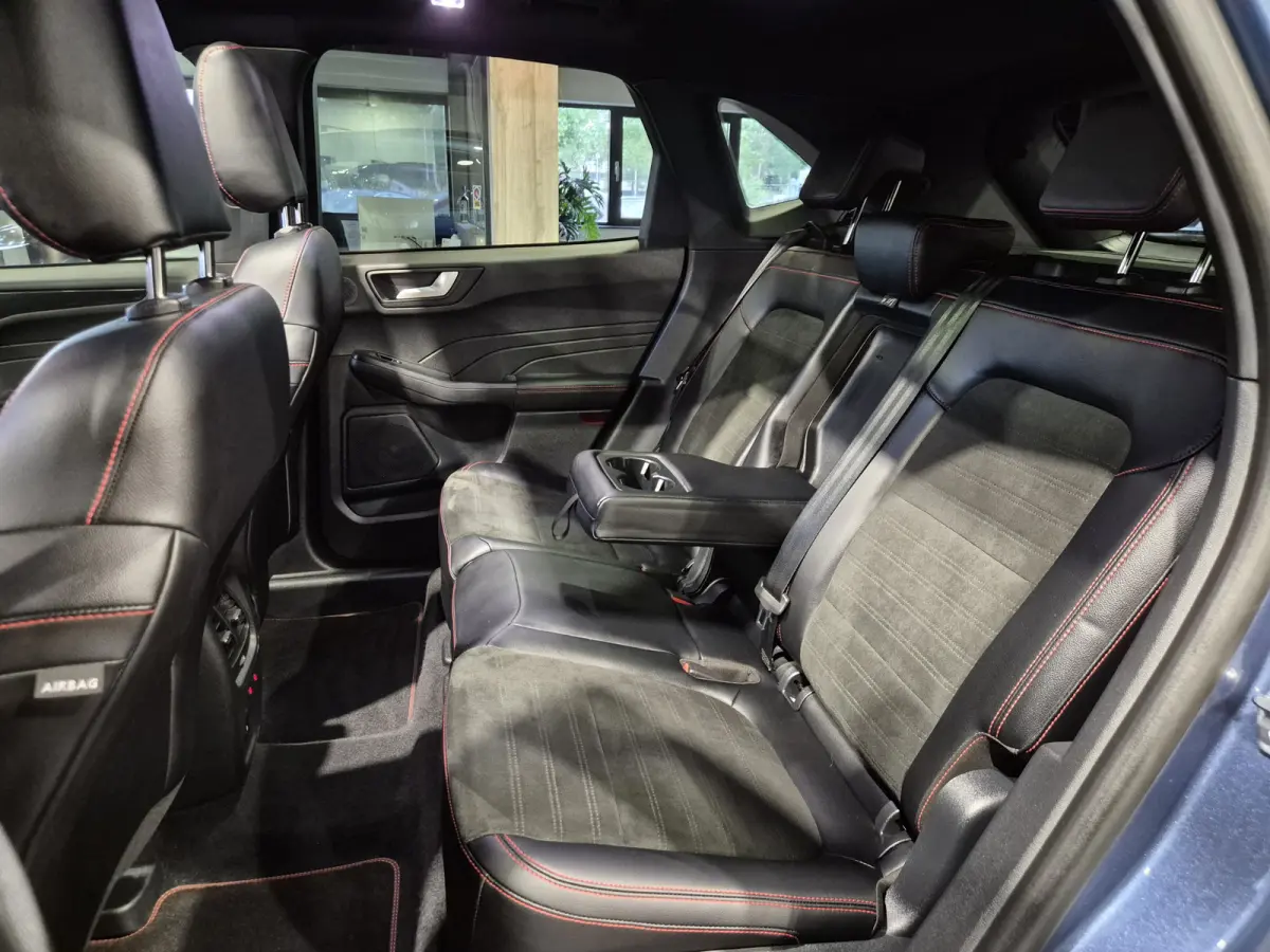 2.5 PHEV ST-Line X Panorama | Camera | HUD | Winterpack | Carplay-Android