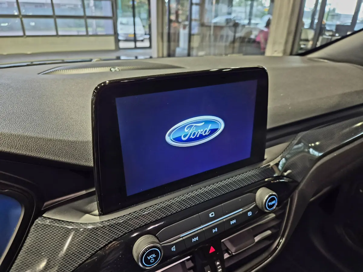 2.5 PHEV ST-Line X Panorama | Camera | HUD | Winterpack | Carplay-Android