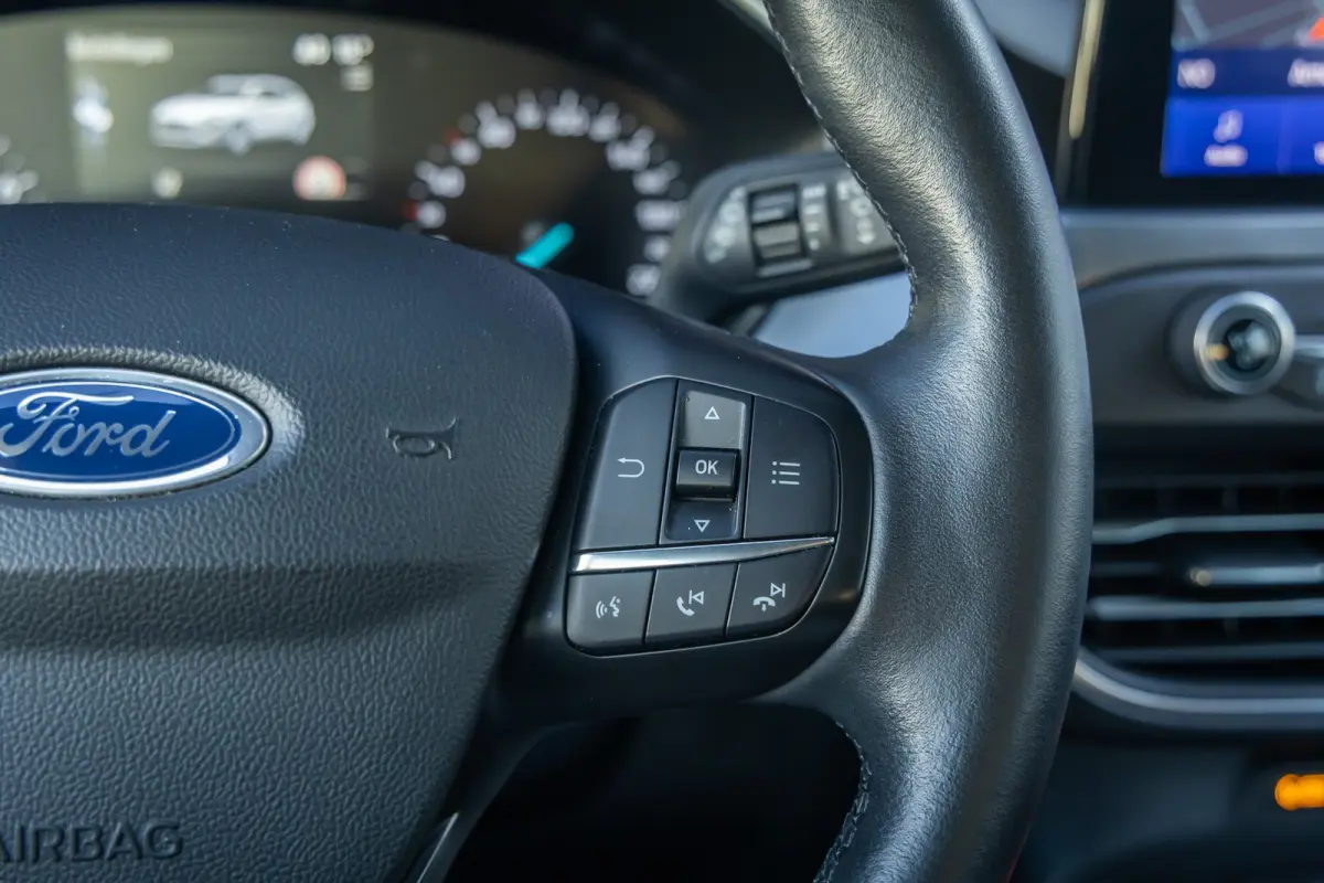 1.0 EcoBoost Hybrid Titanium X Business | Achteruitrijcamera | Apple Carplay/Android Auto | Cruise control adaptief | Keyless | Achteruitrijcamera | Airco (automatisch) | Apple Carplay/Andro
