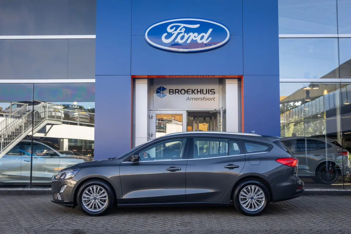 1.0 EcoBoost Hybrid Titanium X Business | Achteruitrijcamera | Apple Carplay/Android Auto | Cruise control adaptief | Keyless | Achteruitrijcamera | Airco (automatisch) | Apple Carplay/Andro