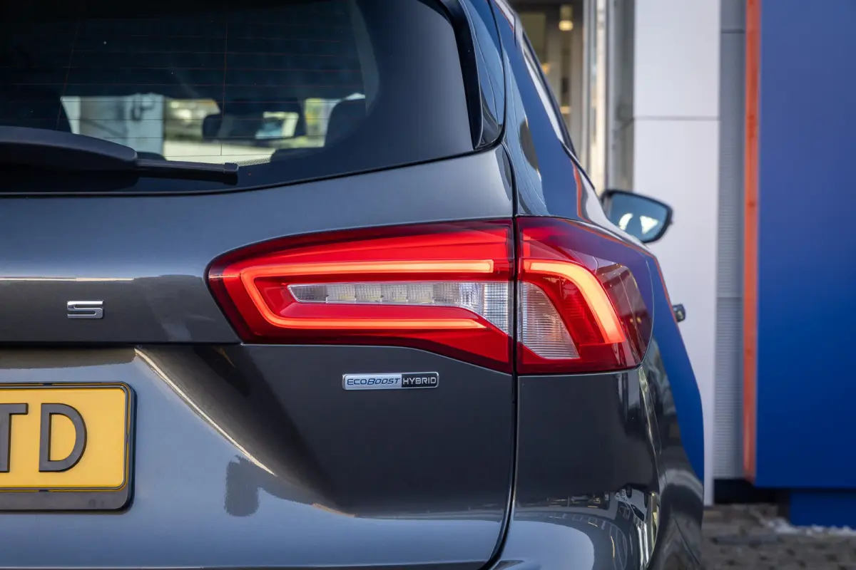 1.0 EcoBoost Hybrid Titanium X Business | Achteruitrijcamera | Apple Carplay/Android Auto | Cruise control adaptief | Keyless | Achteruitrijcamera | Airco (automatisch) | Apple Carplay/Andro