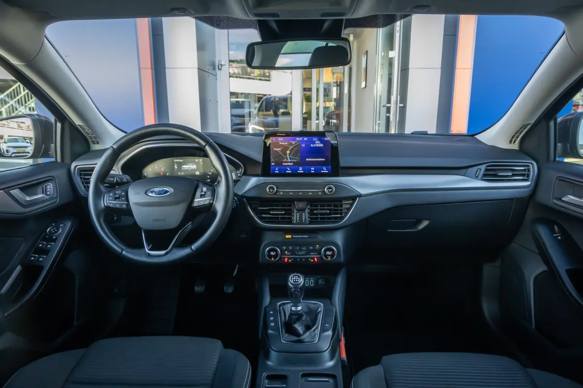1.0 EcoBoost Hybrid Titanium X Business | Achteruitrijcamera | Apple Carplay/Android Auto | Cruise control adaptief | Keyless | Achteruitrijcamera | Airco (automatisch) | Apple Carplay/Andro