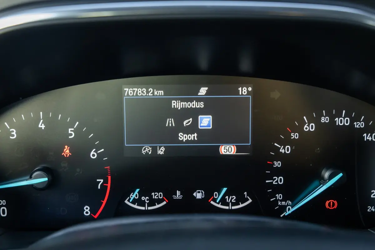 1.0 EcoBoost Hybrid Titanium X Business | Achteruitrijcamera | Apple Carplay/Android Auto | Cruise control adaptief | Keyless | Achteruitrijcamera | Airco (automatisch) | Apple Carplay/Andro