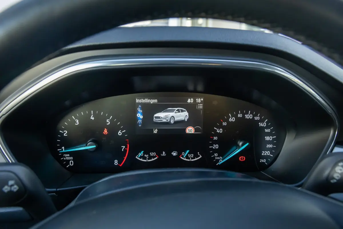 1.0 EcoBoost Hybrid Titanium X Business | Achteruitrijcamera | Apple Carplay/Android Auto | Cruise control adaptief | Keyless | Achteruitrijcamera | Airco (automatisch) | Apple Carplay/Andro