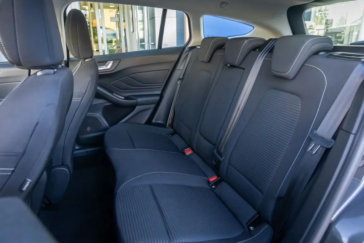 1.0 EcoBoost Hybrid Titanium X Business | Achteruitrijcamera | Apple Carplay/Android Auto | Cruise control adaptief | Keyless | Achteruitrijcamera | Airco (automatisch) | Apple Carplay/Andro