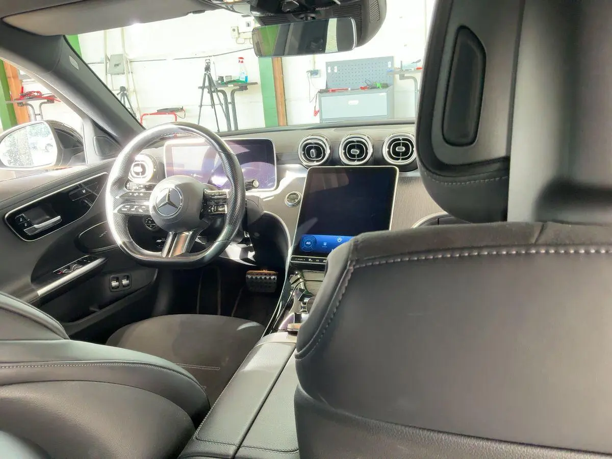 300 e AMG Line Pano|Dealer onderh|Trekhaak|Burmester