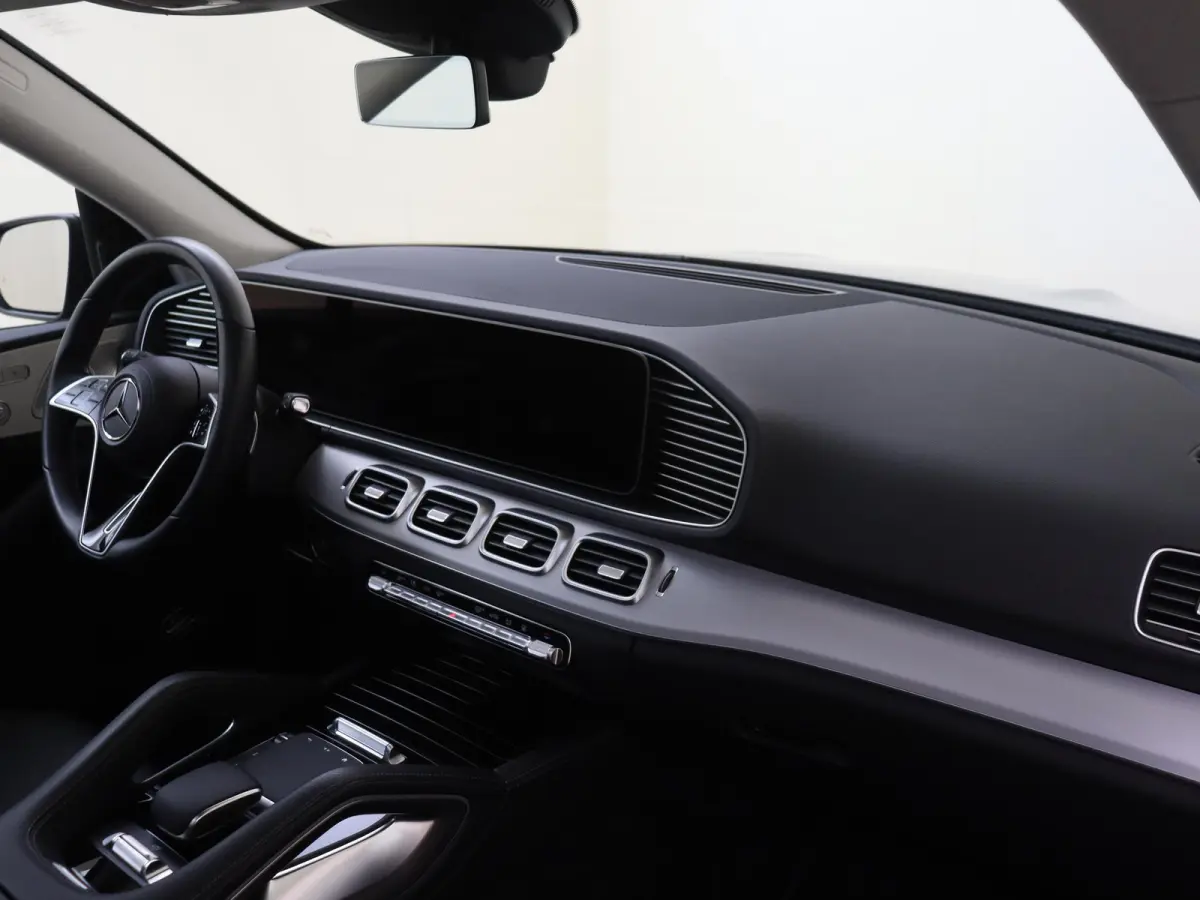 400 e 4MATIC AMG Line / Panoramadak/ 22 inch/ Rijassistentie/ El. Trekhaak/ Zonneschermpakket