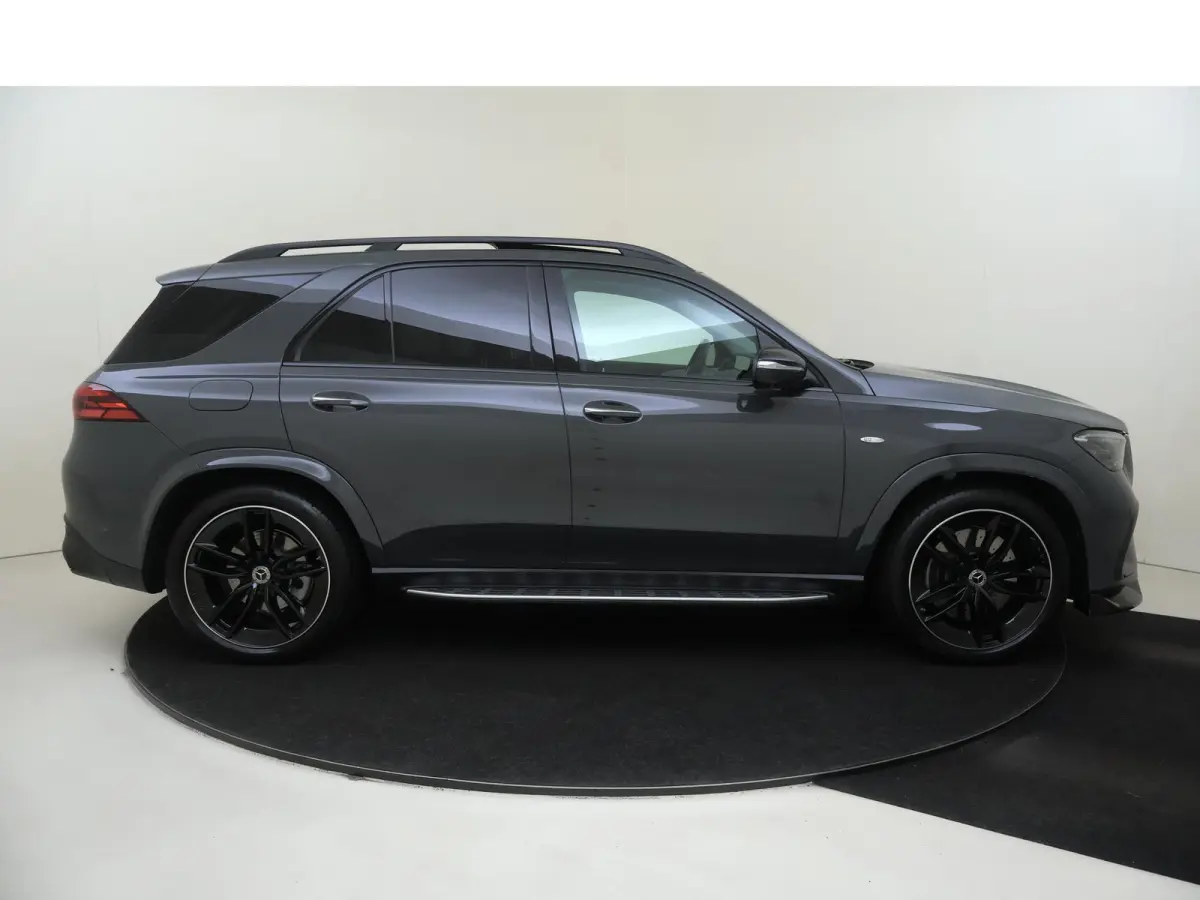 400 e 4MATIC AMG Line / Panoramadak/ 22 inch/ Rijassistentie/ El. Trekhaak/ Zonneschermpakket