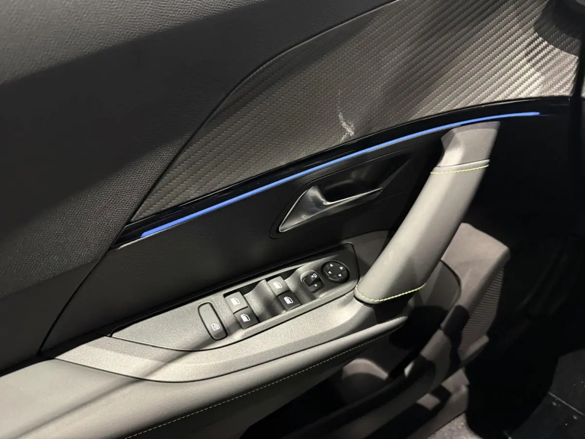 1.2 Hybrid 145 GT | 21% AKTIE ! | APPLE CARPLAY & ANDROID AUTO | CAMERA VOOR + ACHTER | NAVIGATIE |