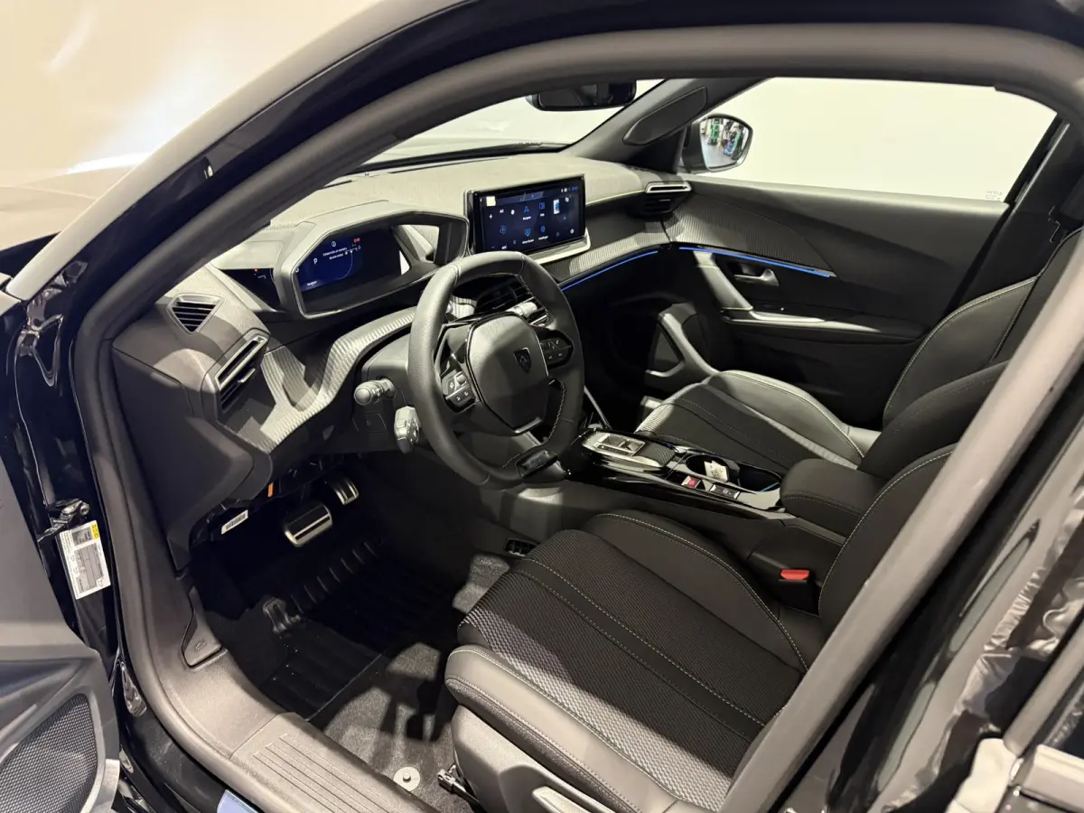 1.2 Hybrid 145 GT | 21% AKTIE ! | APPLE CARPLAY & ANDROID AUTO | CAMERA VOOR + ACHTER | NAVIGATIE |