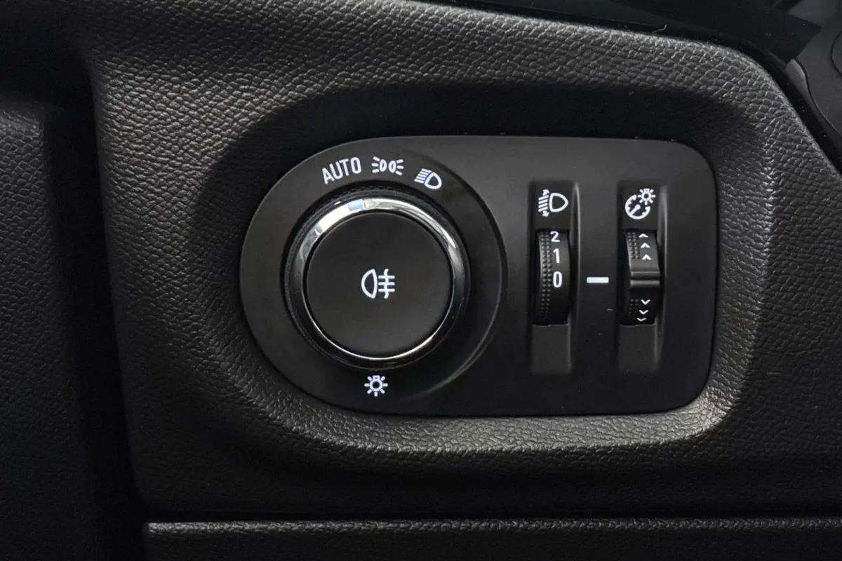 1.2 Elegance 100PK Airco Parkeersensoren Apple CarPlay