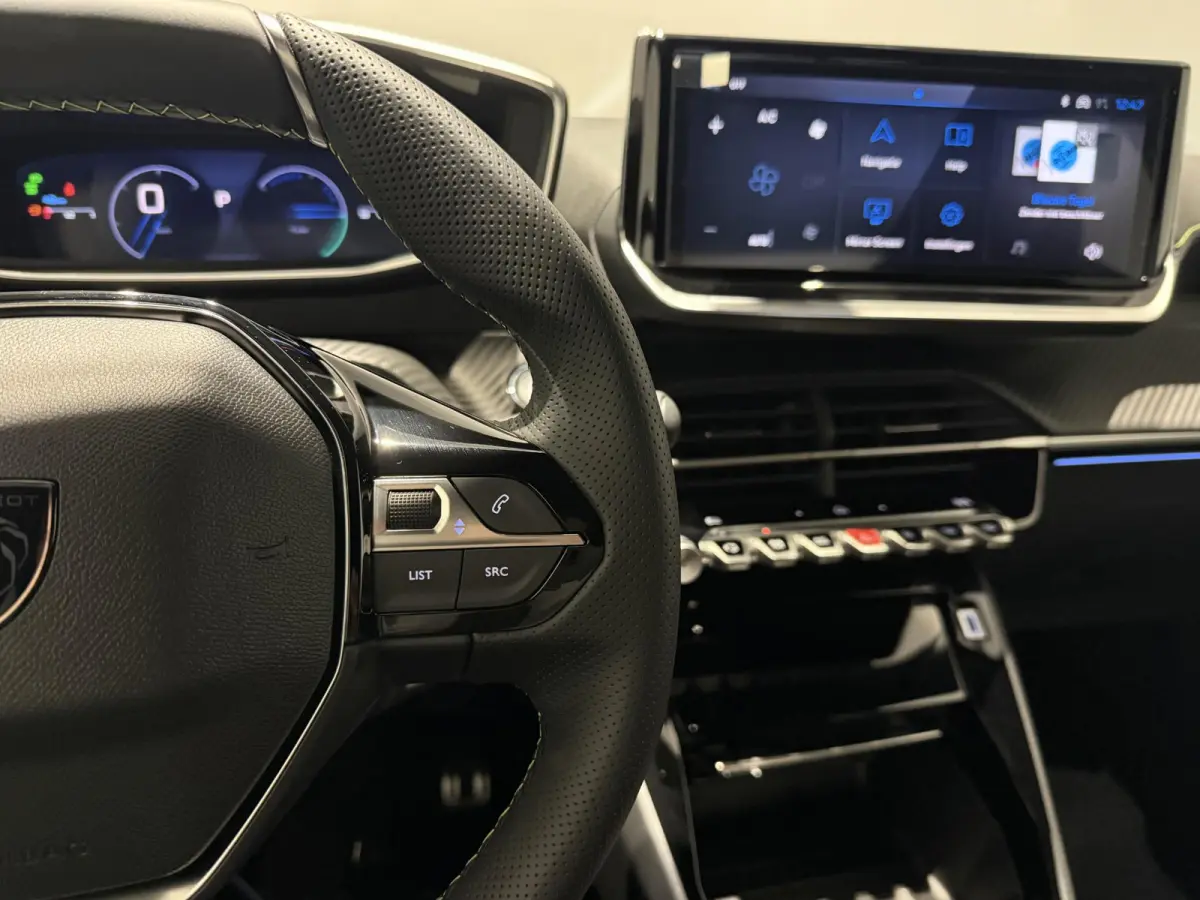 1.2 Hybrid 145 GT | 21% AKTIE ! | APPLE CARPLAY & ANDROID AUTO | CAMERA VOOR + ACHTER | NAVIGATIE |