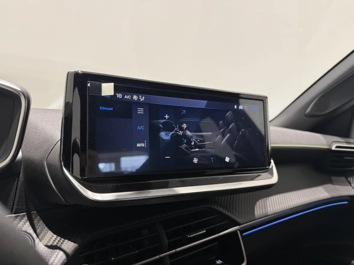1.2 Hybrid 145 GT | 21% AKTIE ! | APPLE CARPLAY & ANDROID AUTO | CAMERA VOOR + ACHTER | NAVIGATIE |