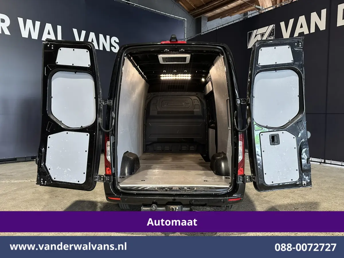 319 CDI 3.0L V6 191pk Automaat L2H2 Euro6 Airco | 360 graden camera | 3500kg Trekhaak | Navigatie | LED | Cruisecontrol LM velgen, Leder, Chauffeursstoel, Parkeersensoren, Sidebars, Bijrijde