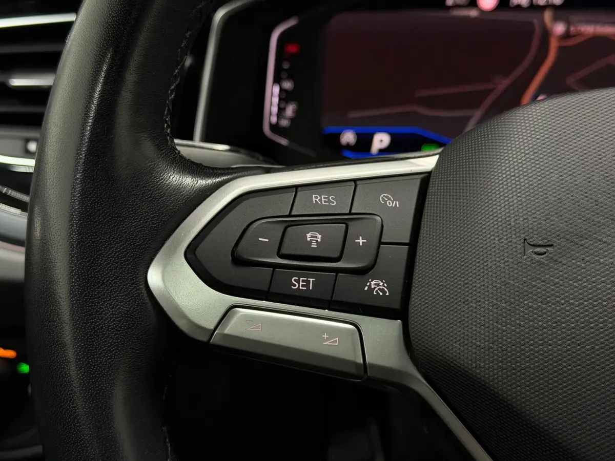 1.5 TSI R-Line BTW! Pano KeylessGo IQ Camera