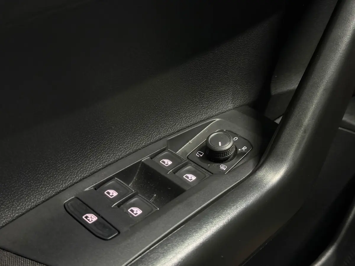 1.5 TSI R-Line BTW! Pano KeylessGo IQ Camera