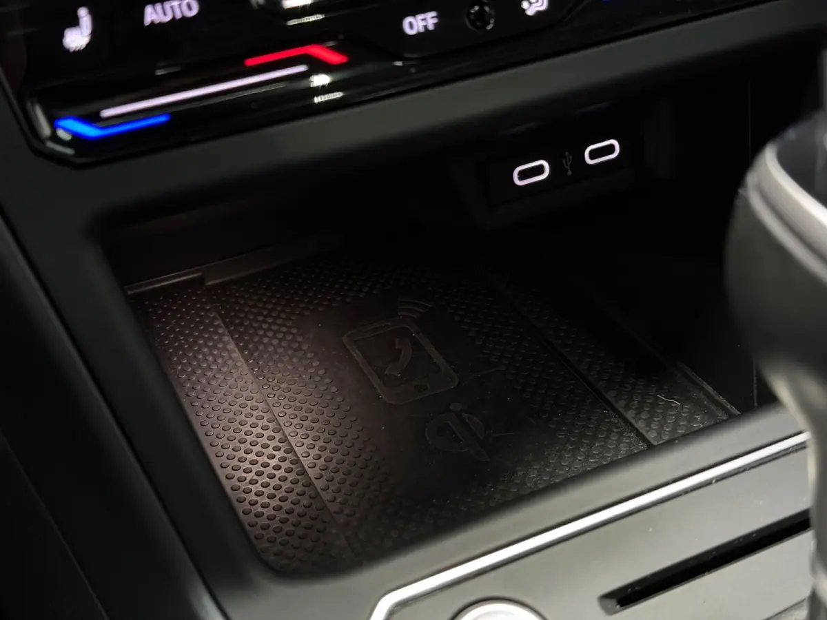 1.5 TSI R-Line BTW! Pano KeylessGo IQ Camera