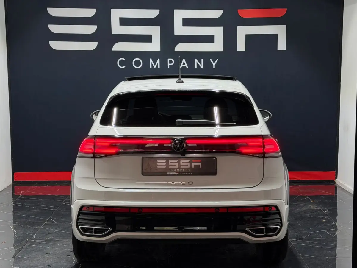1.5 TSI R-Line BTW! Pano KeylessGo IQ Camera