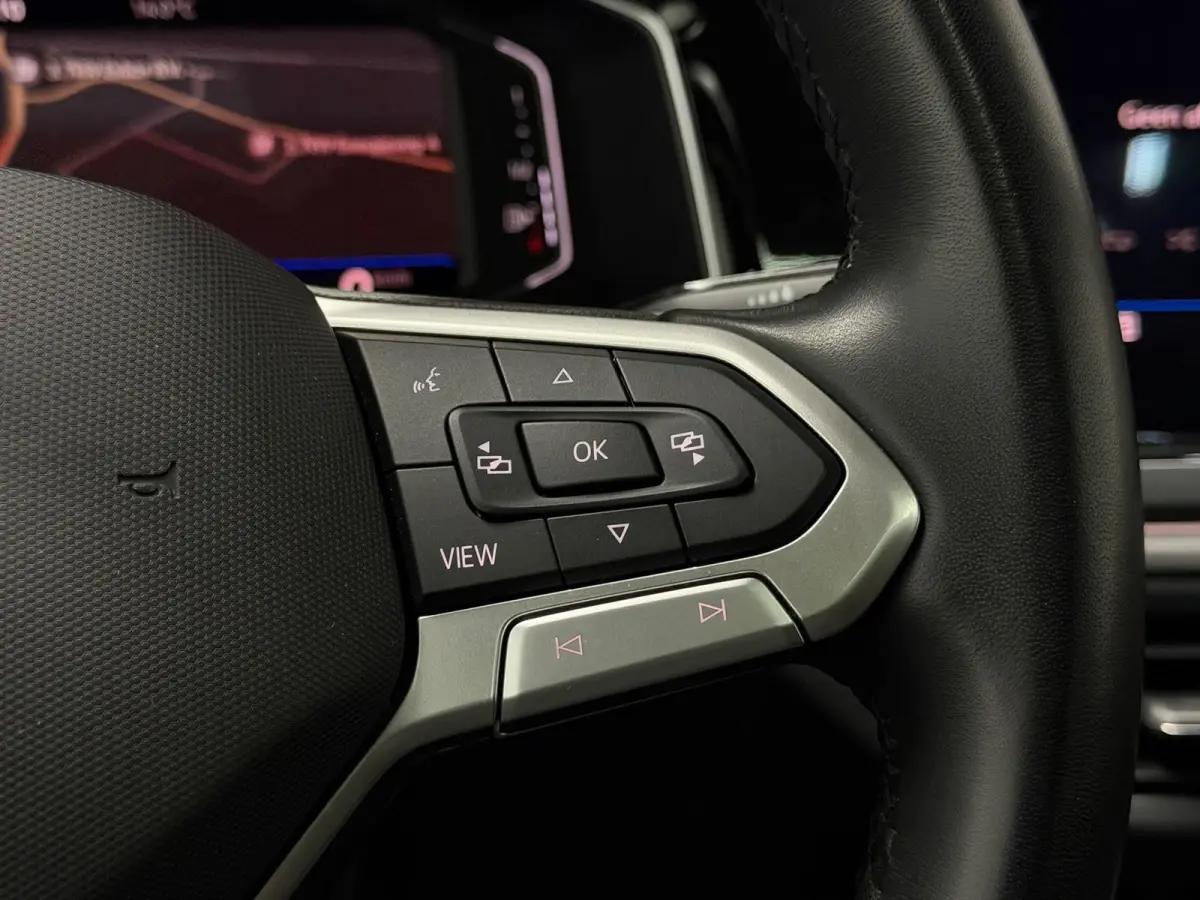1.5 TSI R-Line BTW! Pano KeylessGo IQ Camera