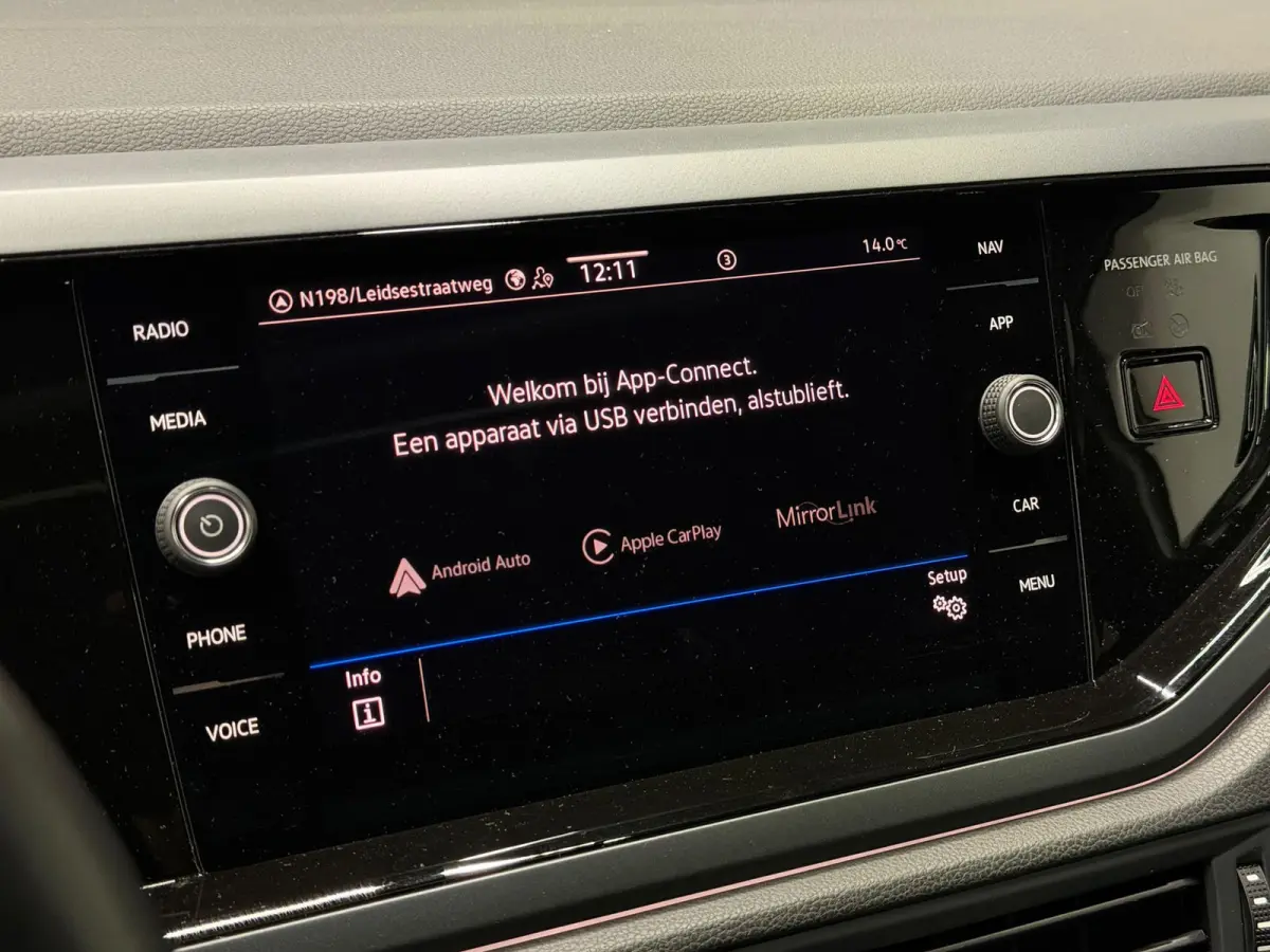 1.5 TSI R-Line BTW! Pano KeylessGo IQ Camera