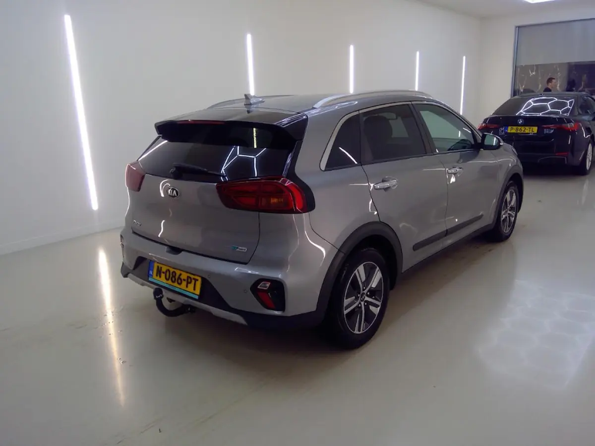 1.6 GDi Hybrid DynamicPlusLine+Leder+breed-Navigatie+camera+stoel&stuur-verw+ = DECEMBER 2021