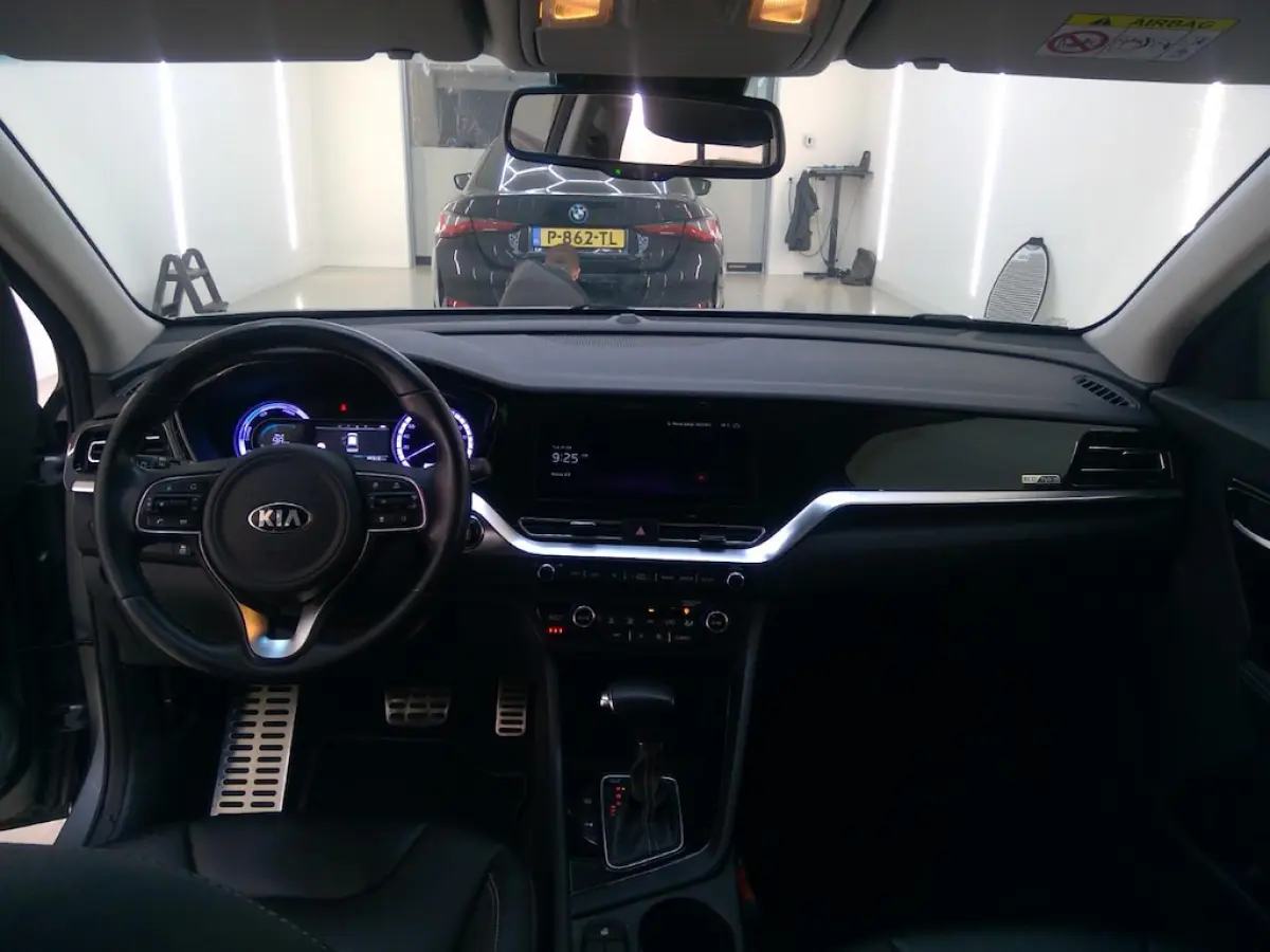 1.6 GDi Hybrid DynamicPlusLine+Leder+breed-Navigatie+camera+stoel&stuur-verw+ = DECEMBER 2021