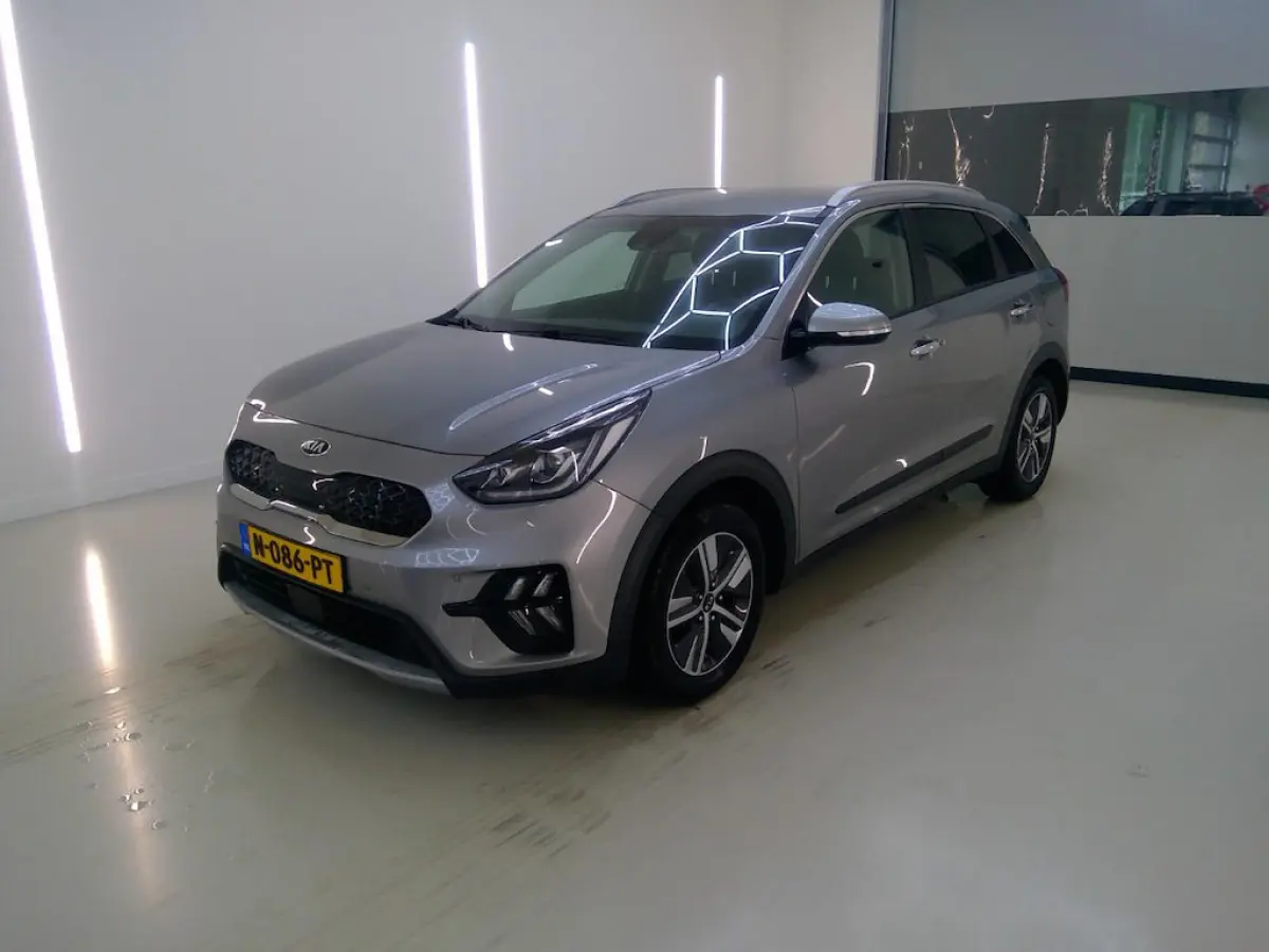 1.6 GDi Hybrid DynamicPlusLine+Leder+breed-Navigatie+camera+stoel&stuur-verw+ = DECEMBER 2021